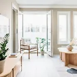 Urban - Scandinavian Comfort With French Balcony Lejlighed Bergen