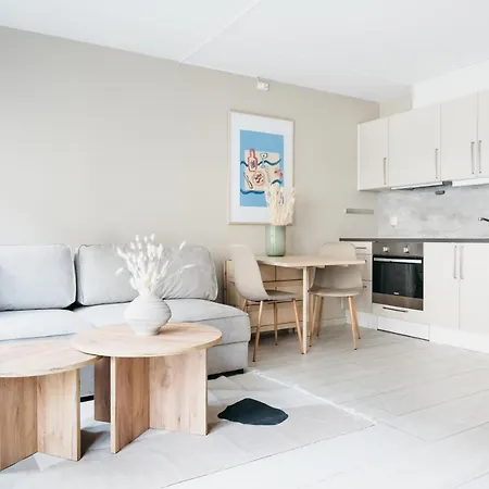 Lejlighed Urban - Scandinavian Comfort With French Balcony
